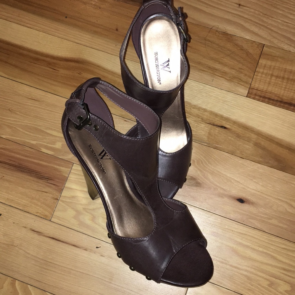 Worthington Wedge Sandals 👡